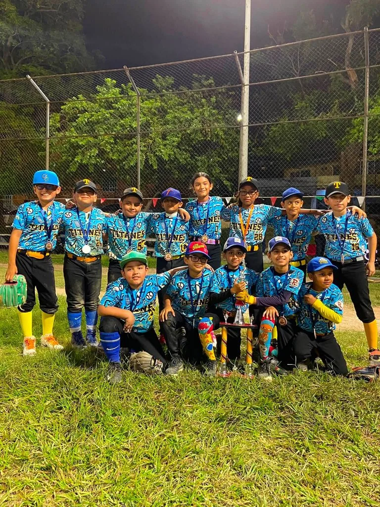 Concluye cuadrangular infantil de béisbol entre emoción, entrega y grandes encuentros