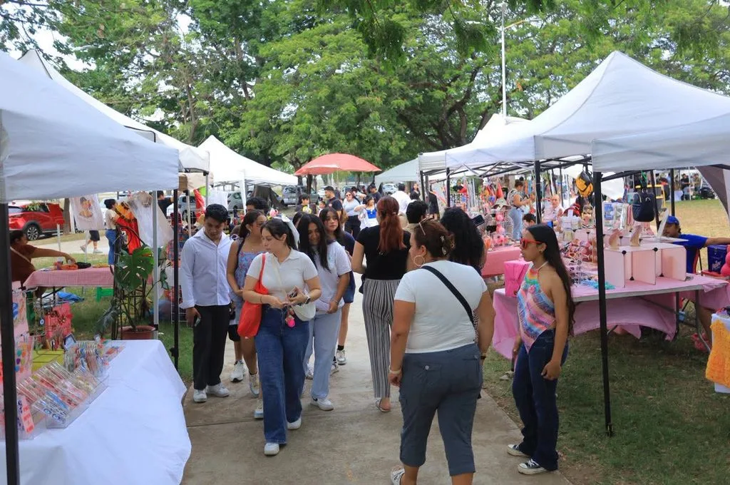 MercaMóvil Centro llena de vida el parque La Choca con música, gastronomía y apoyo al comercio local
