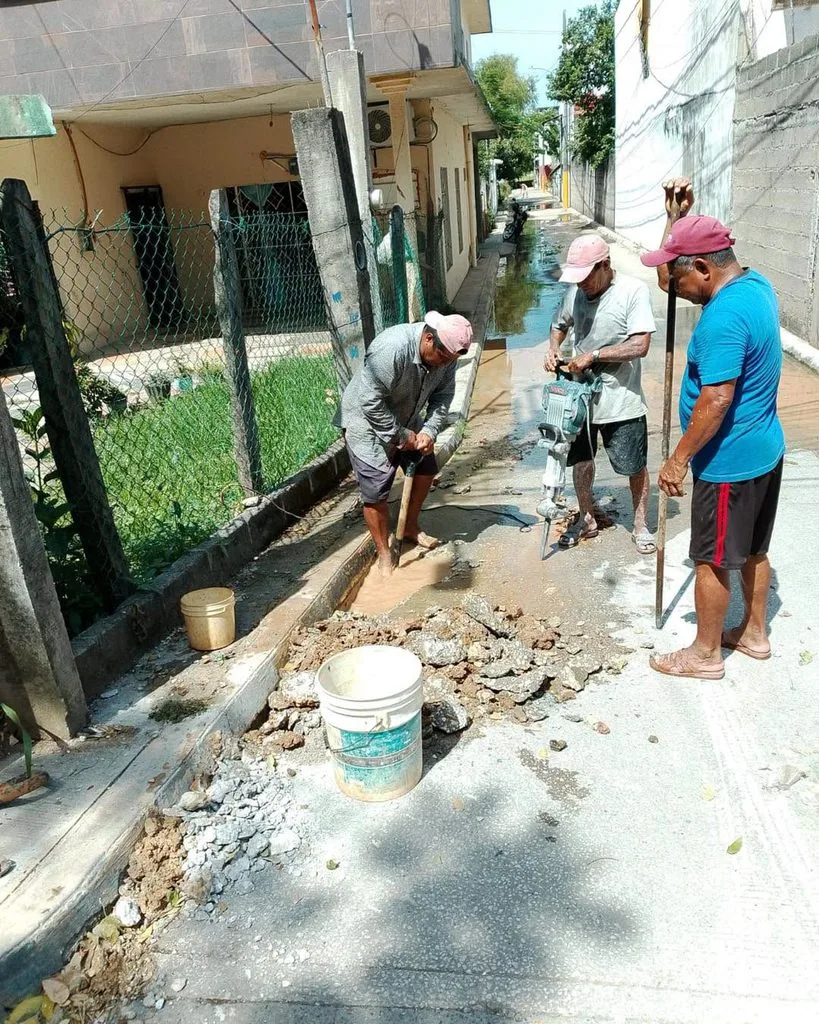 SAS atiende 14 fugas de agua en distintos puntos del municipio de Centro